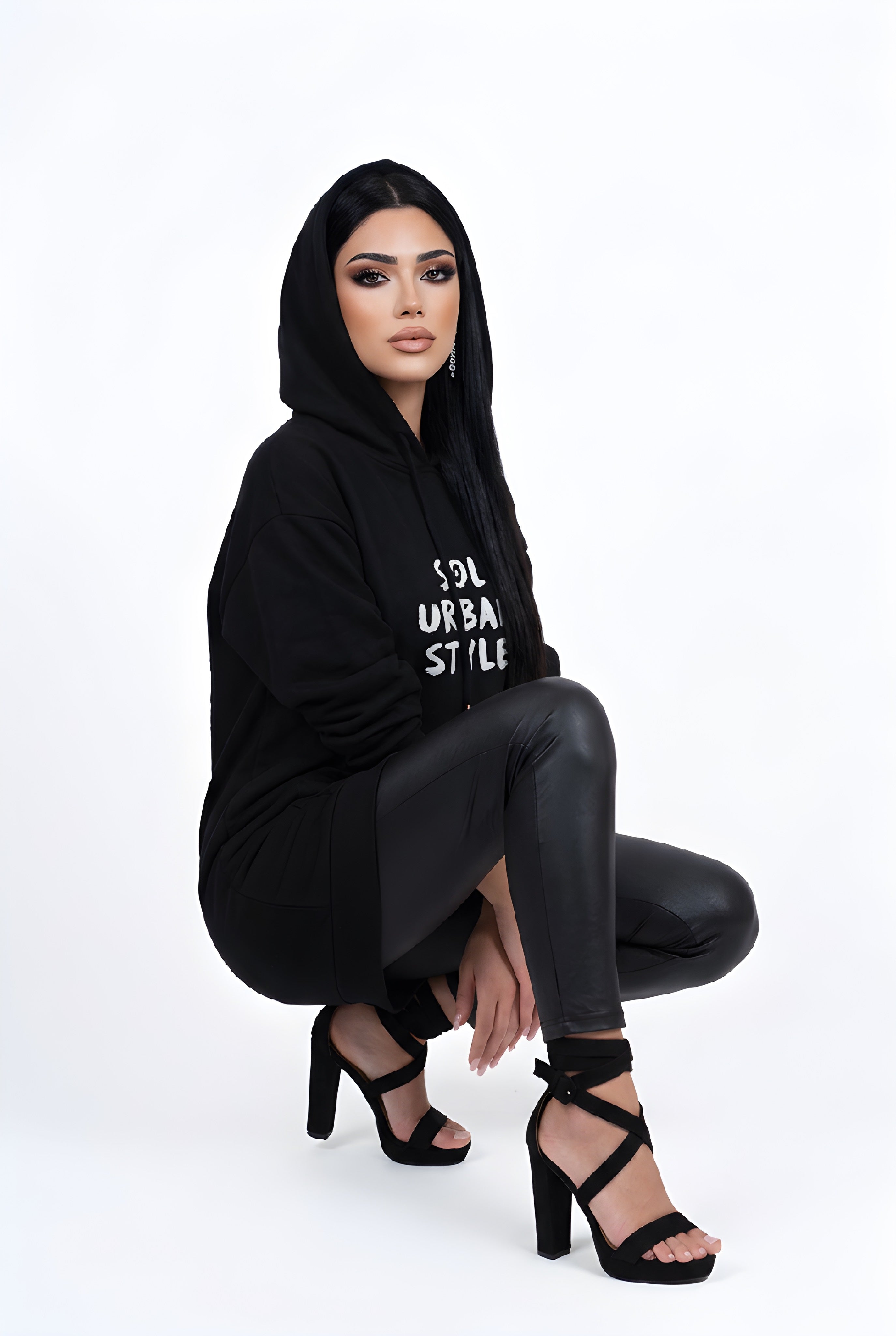 CREW HOODIE